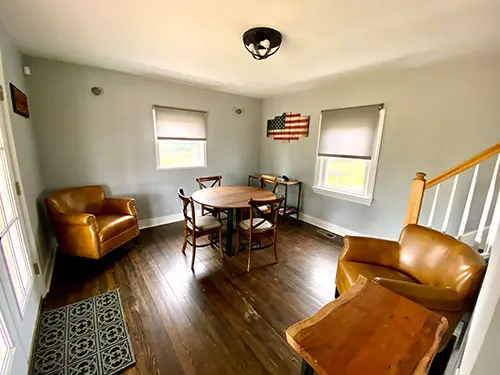 The-Barracks-Small-Room